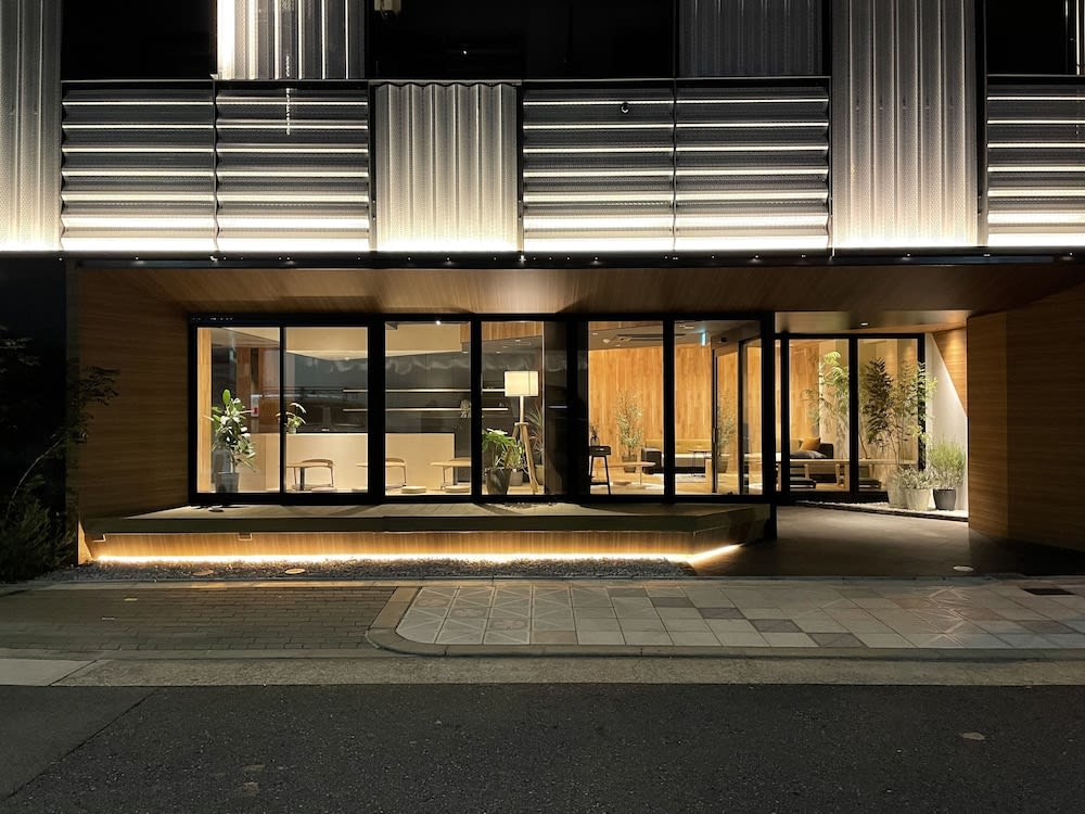 R Hotel Namba 1