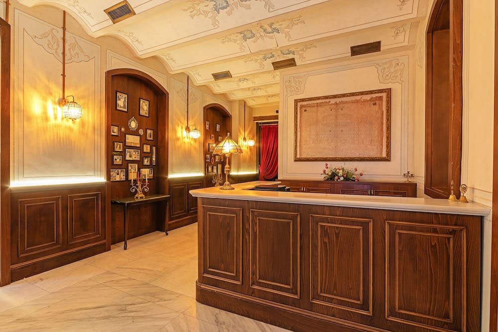 Meroddi Barnathan Hotel 2