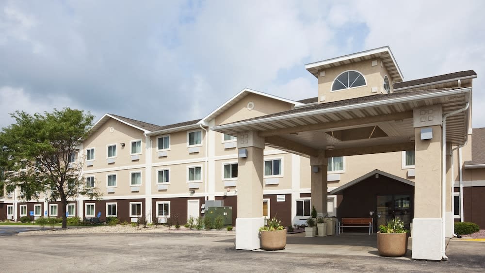 Holiday Inn Express DEFOREST (MADISON AREA) by IHG 1
