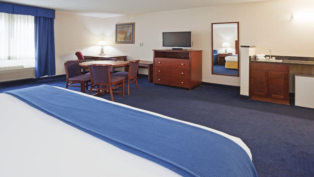 Holiday Inn Express DEFOREST (MADISON AREA) by IHG 2