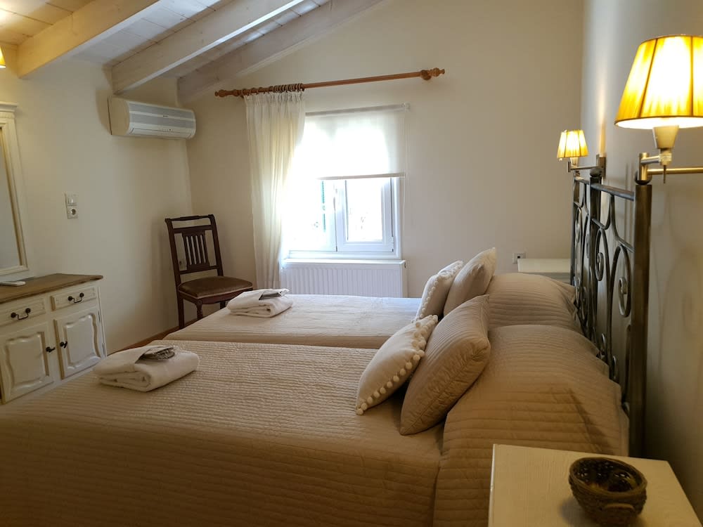 Kaloudis Studios & Apartments 3