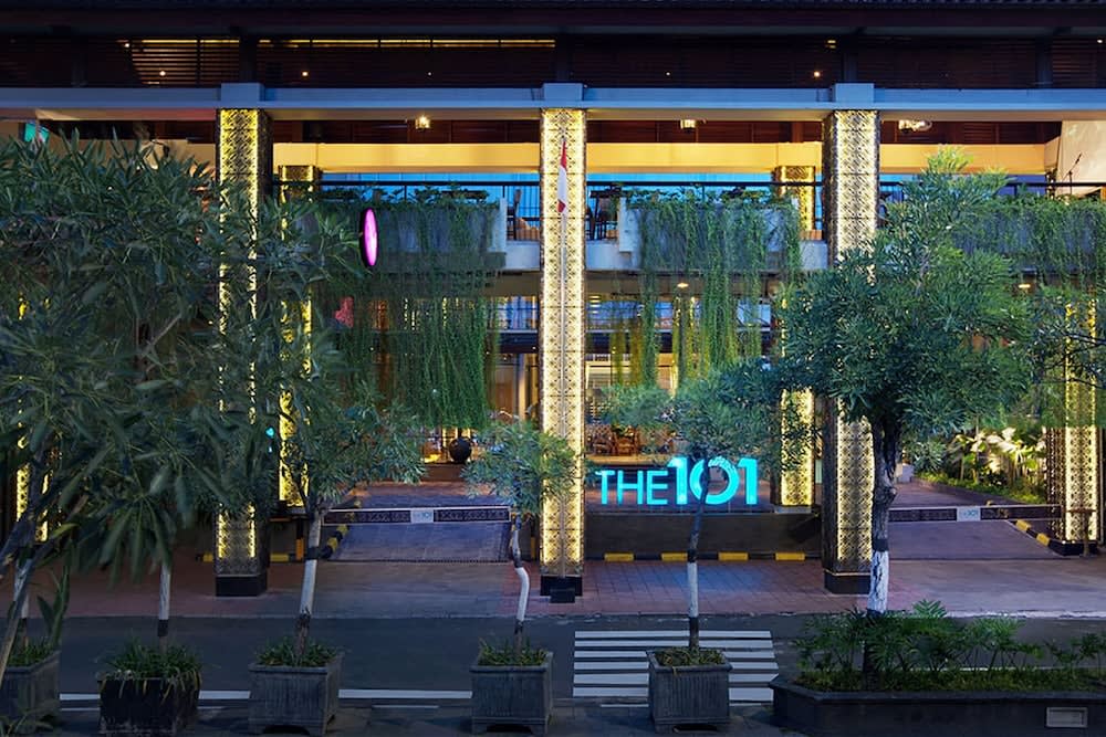 THE 1O1 Yogyakarta Tugu 1