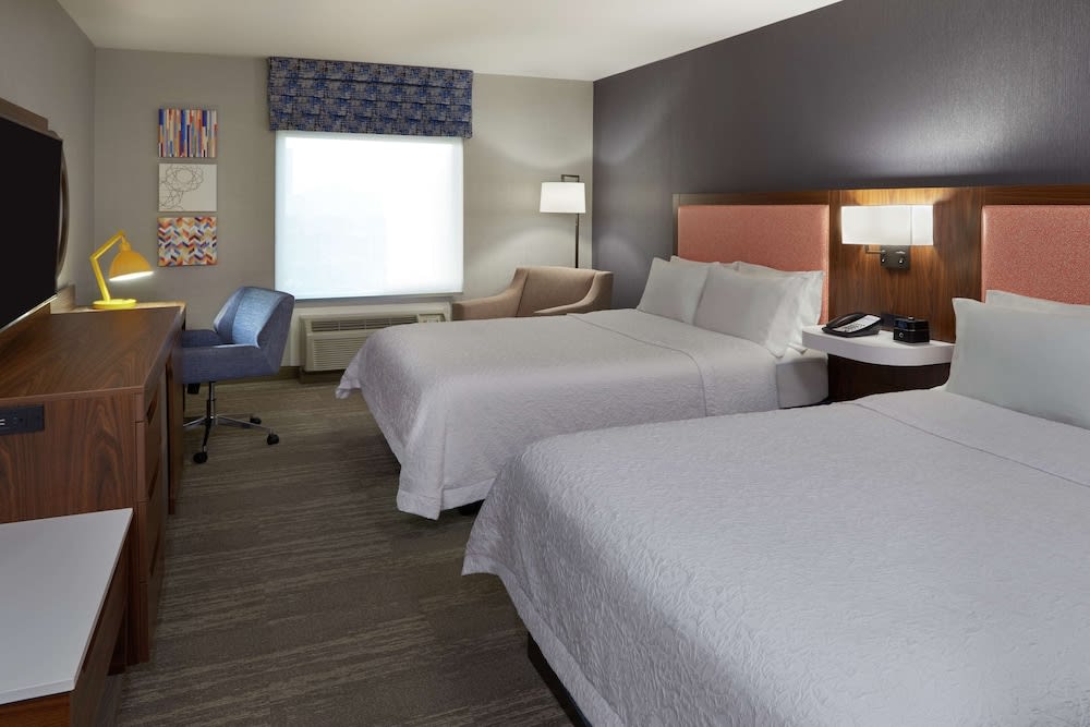 Hampton Inn & Suites by Hilton Montreal-Dorval 5