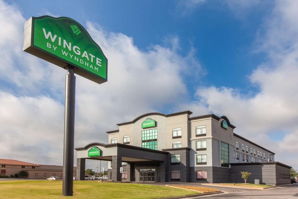 Wingate by Wyndham Oklahoma City Airport 1