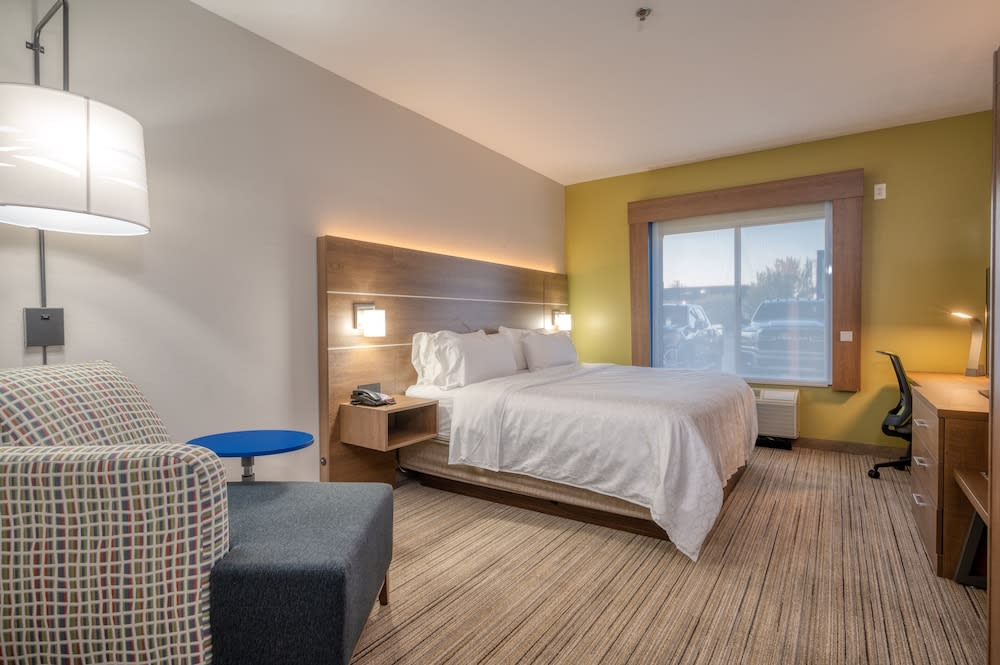 Holiday Inn Express & Suites GREENVILLE by IHG 2