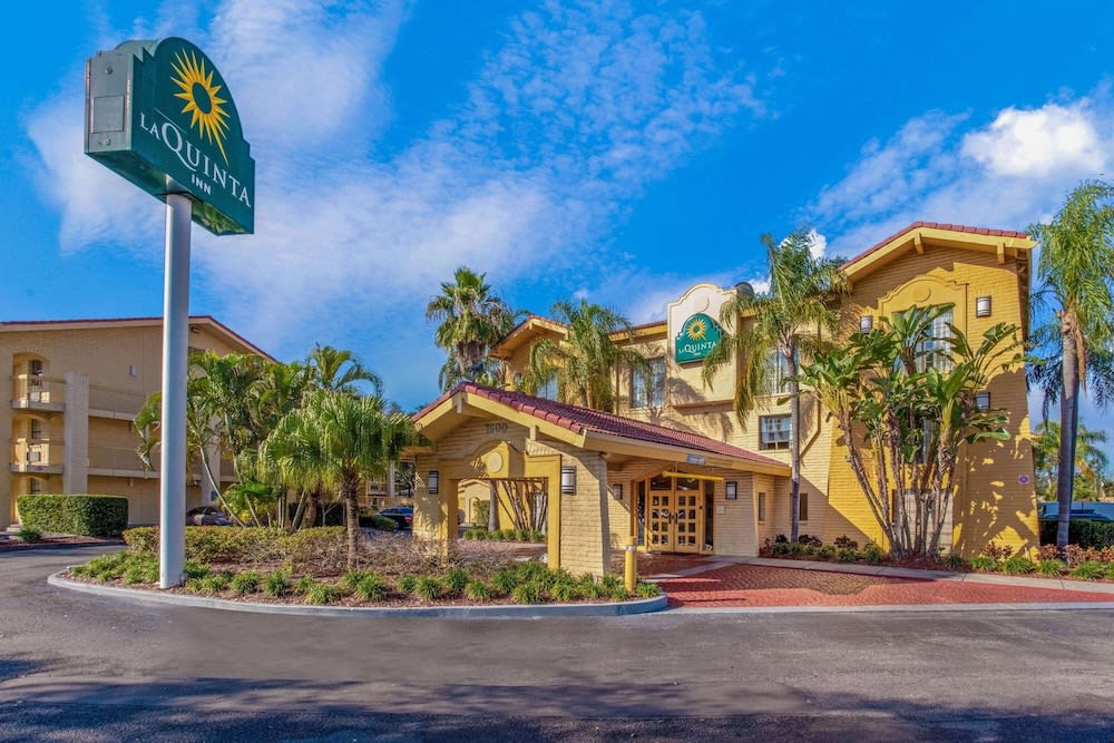 La Quinta by Wyndham St Petersburg-Clearwater 1