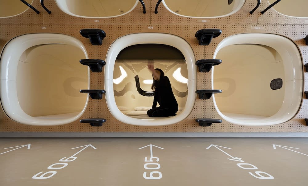 9h nine hours Ningyocho 3