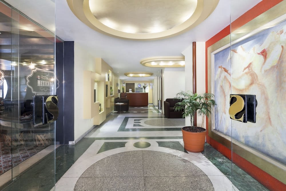 Exe Suites San Marino 2