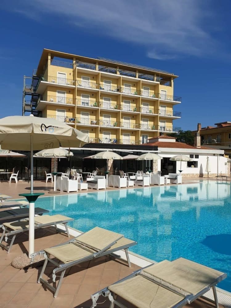 Hotel Club Sabbiadoro 1