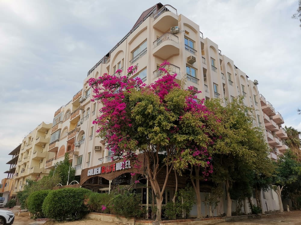 Golden Rose Hotel 1