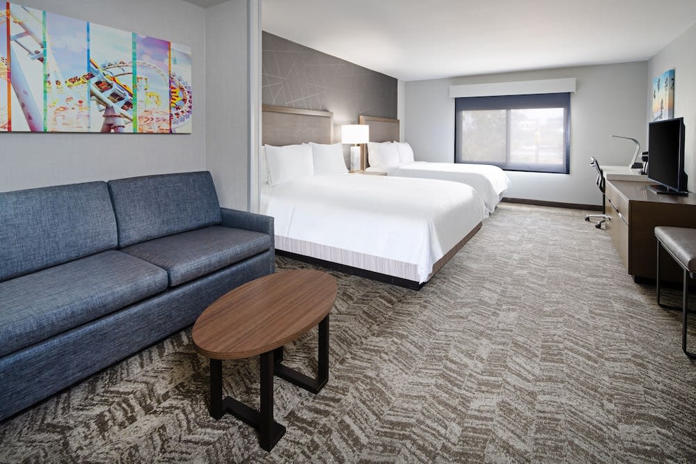 Best Western Valencia/Six Flags Inn & Suites 5