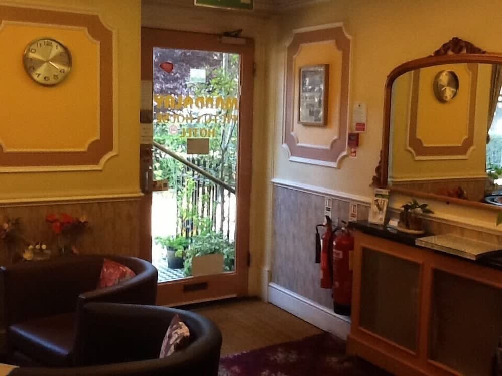 Mandalay Picton House Hotel 2