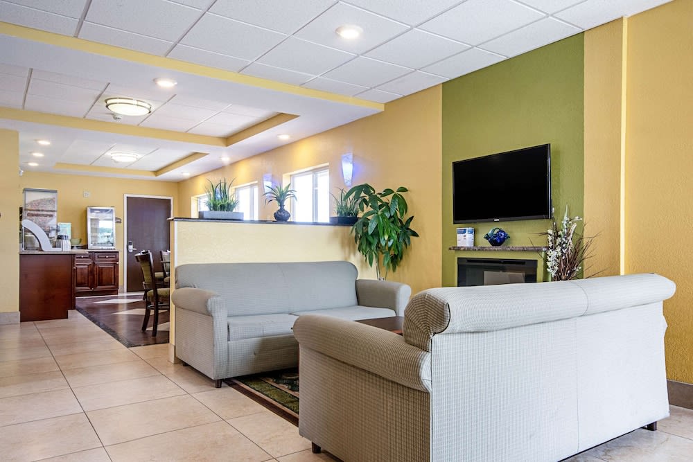 Quality Inn & Suites Glenmont - Albany South 5