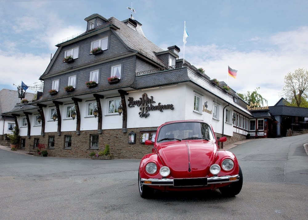 Romantik Berghotel Astenkrone 1