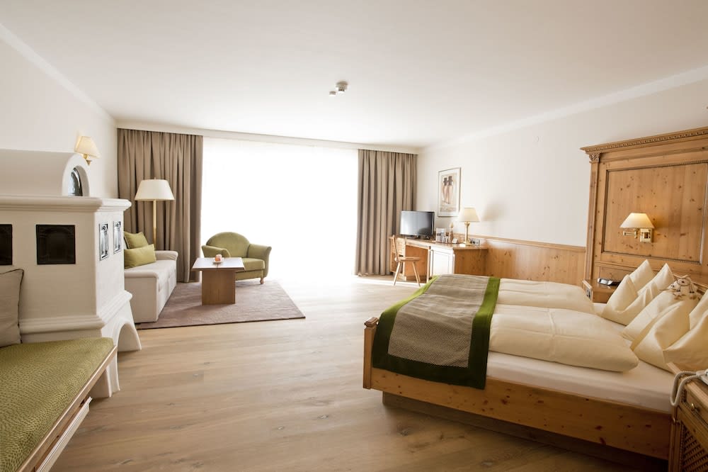 Traumhotel Alpina Superior 2