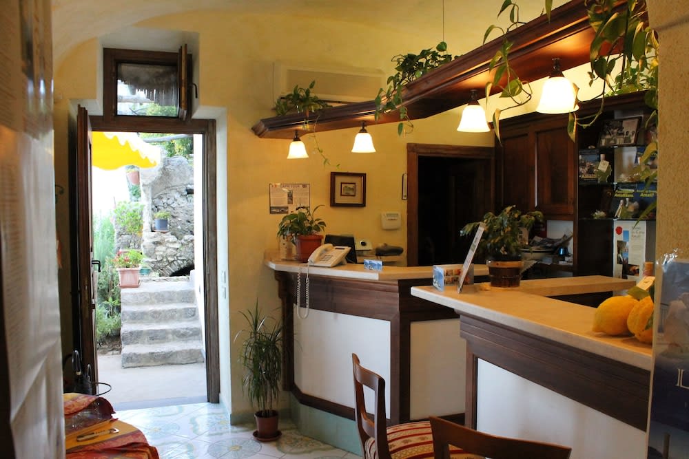 L'Antico Borgo Dei Limoni 2