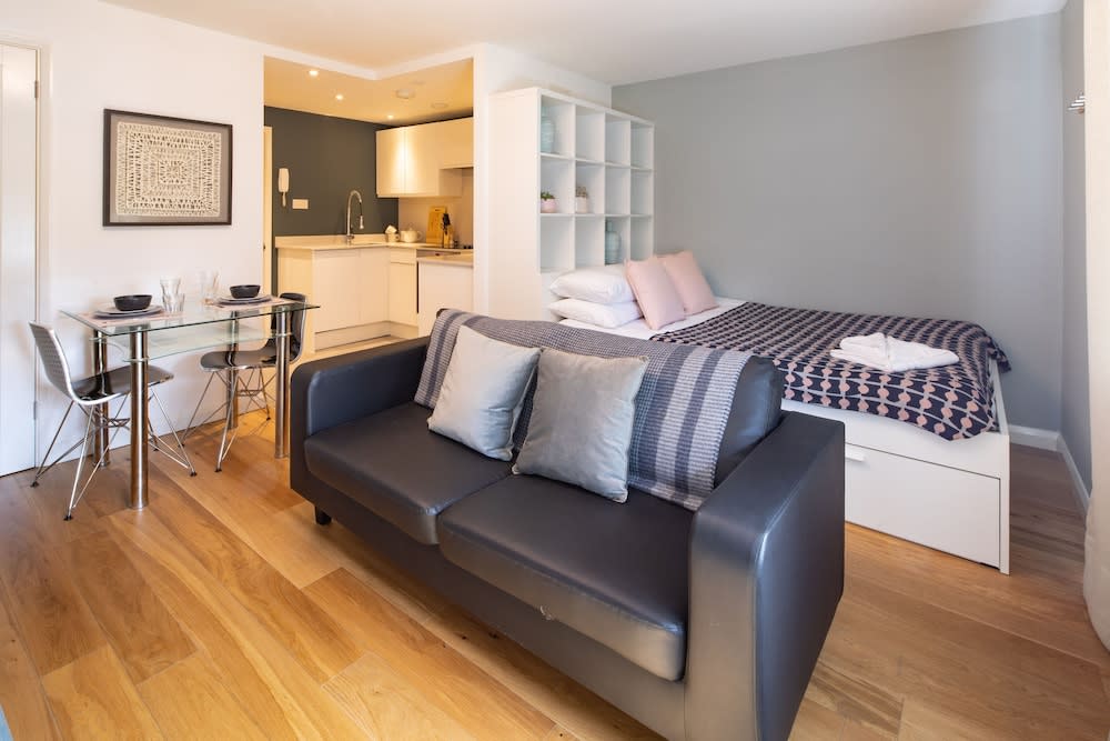 Alison Court - Urban Apartments 1