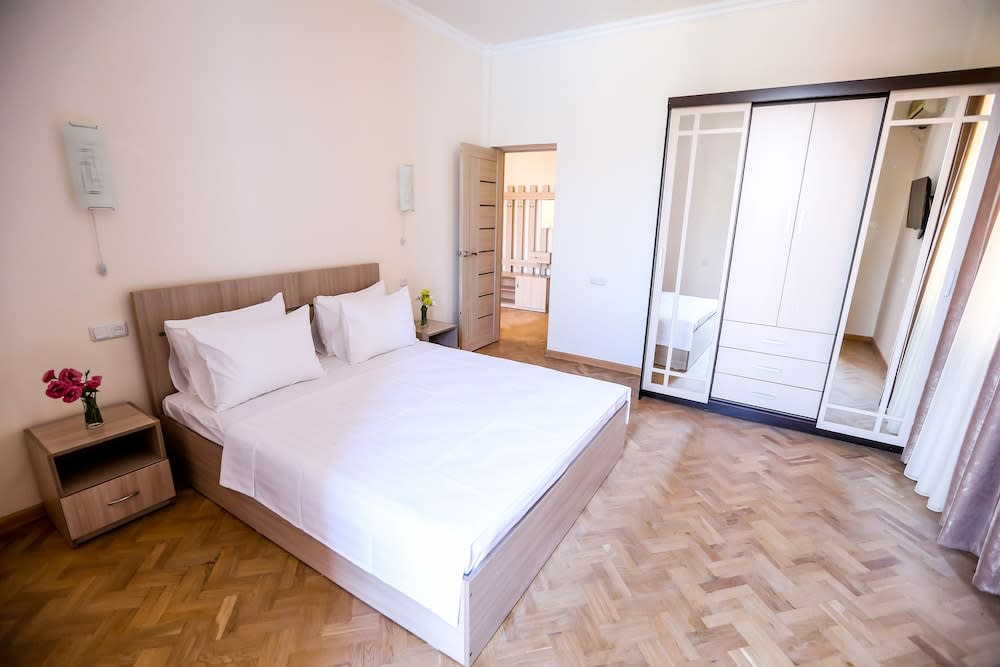 Alba Hotel Yerevan 1
