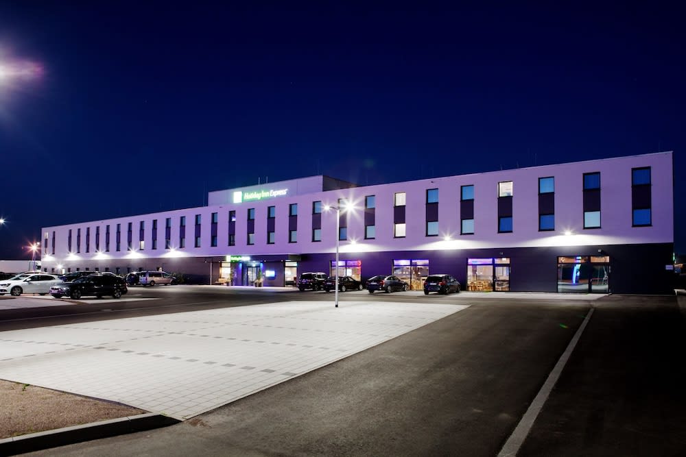 Holiday Inn Express RINGSHEIM by IHG 1