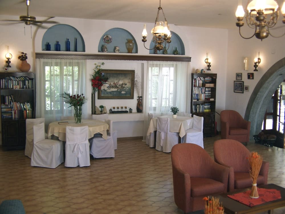 Anamar Patmos 2