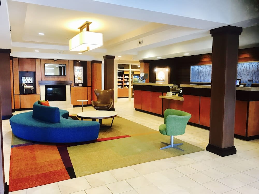 Fairfield Inn and Suites Sacramento Airport Natomas 2