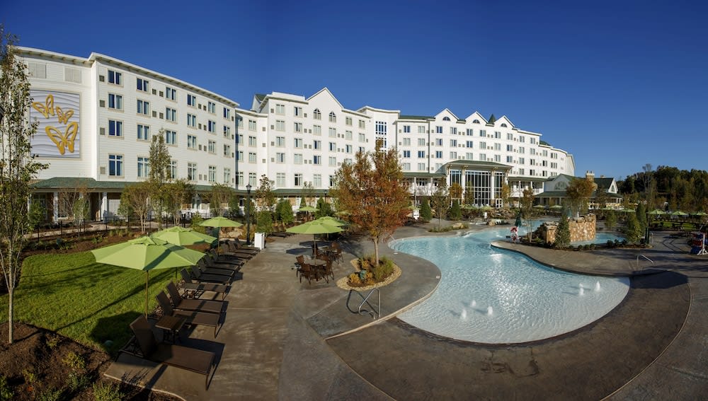 Dollywood's DreamMore Resort and Spa 1