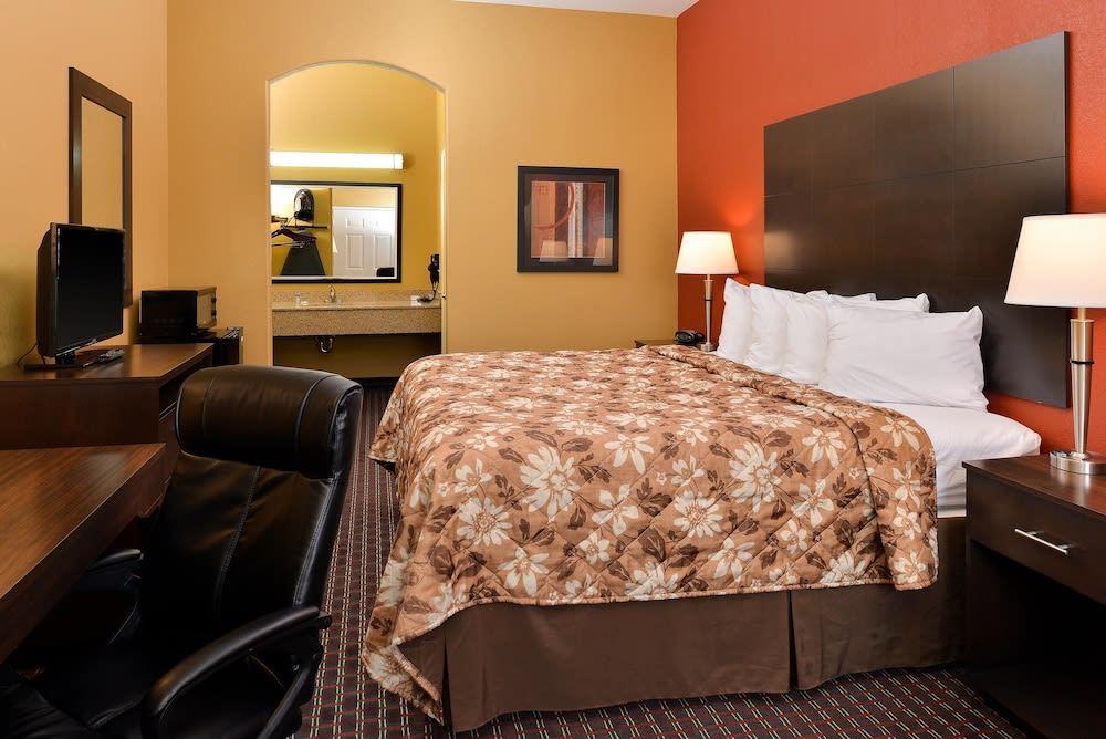 Americas Best Value Inn Tupelo 1