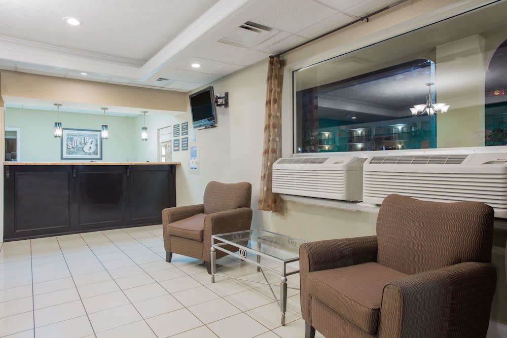 Super 8 by Wyndham Augusta 2