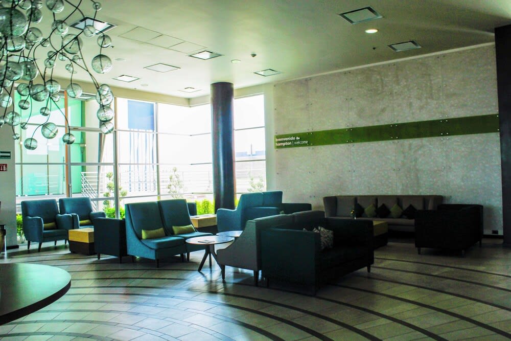 Hampton Inn & Suites by Hilton Aguascalientes Aeropuerto 2