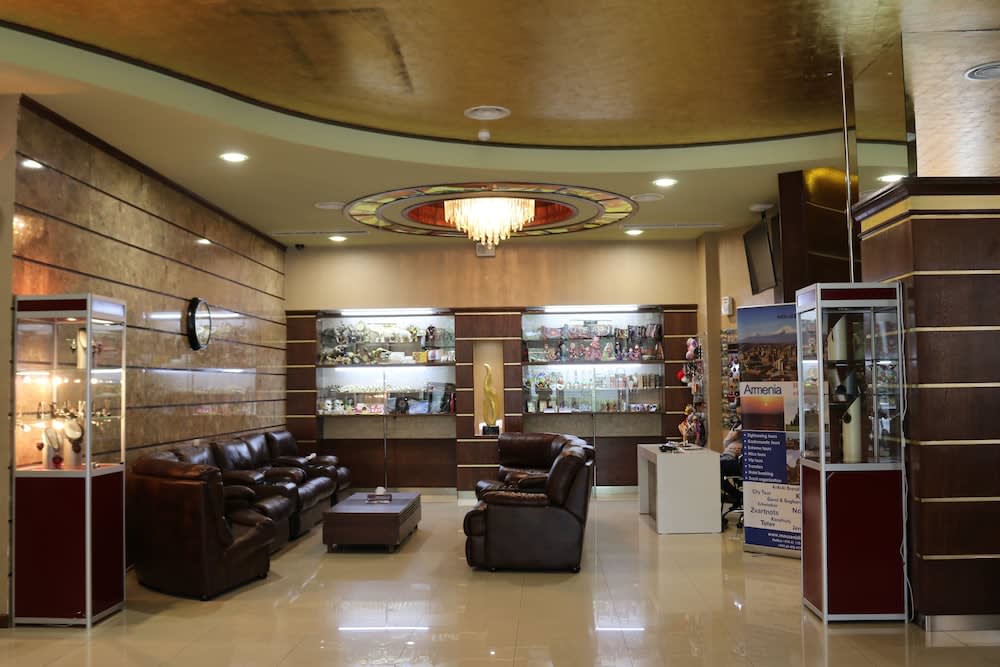Nairi Hotel Yerevan 2