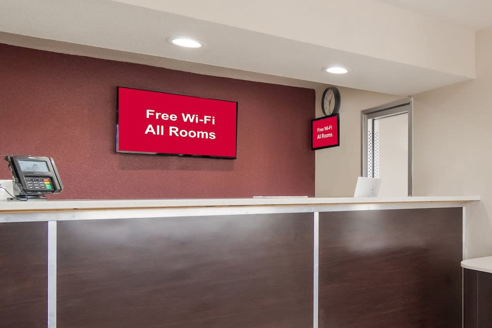 Red Roof Inn Fort Worth South 2