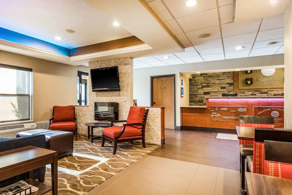 Comfort Inn Wings Stadium 4