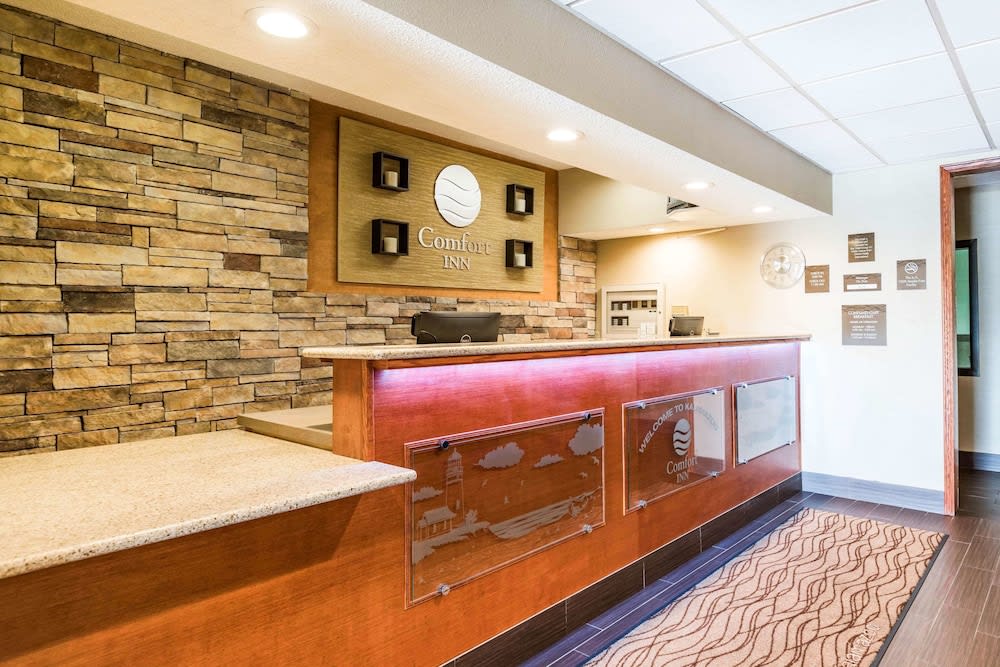 Comfort Inn Wings Stadium 2