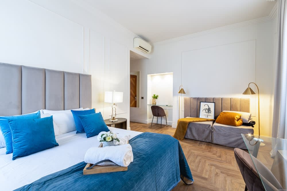 Les Chambres d' Or 5