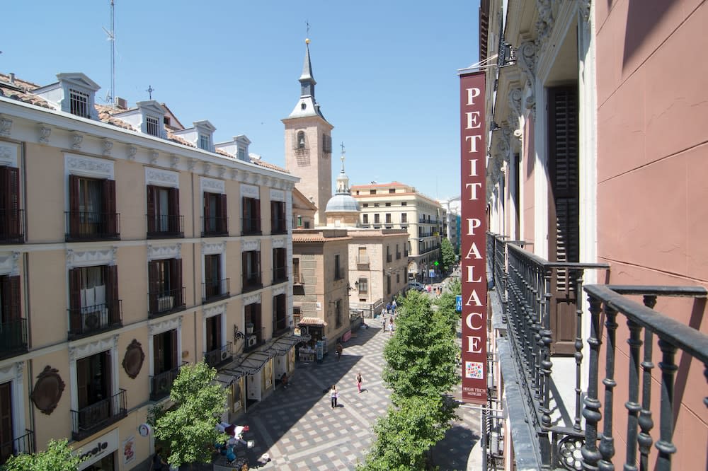 Petit Palace Arenal 1