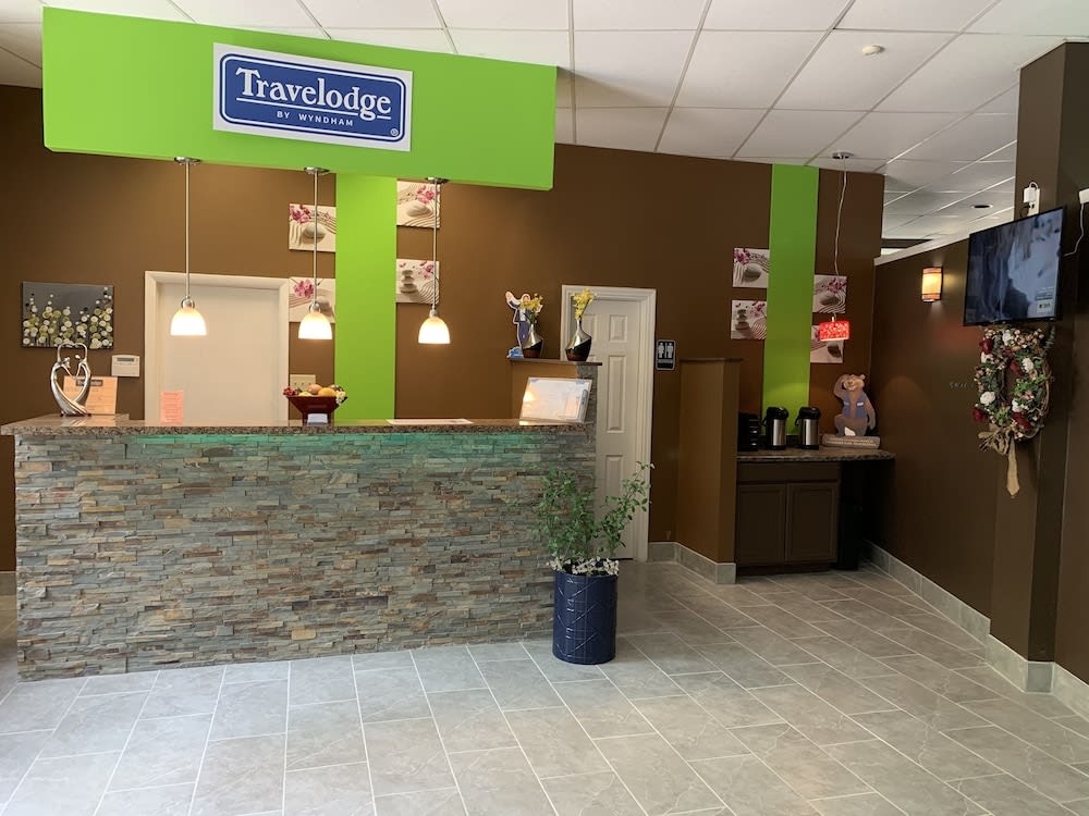 Travelodge by Wyndham Lake George NY 2