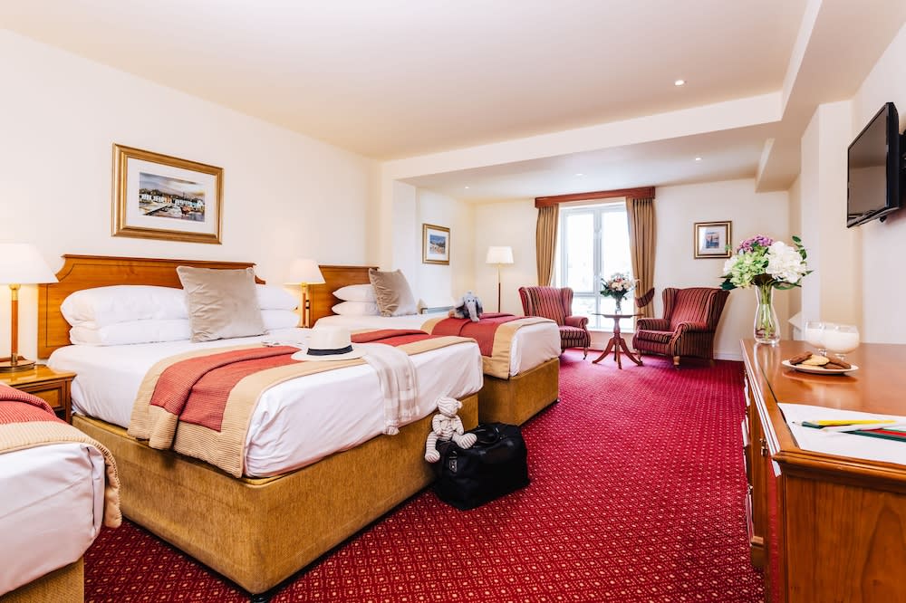 Galway Bay Hotel Conference & Leisure Centre 3
