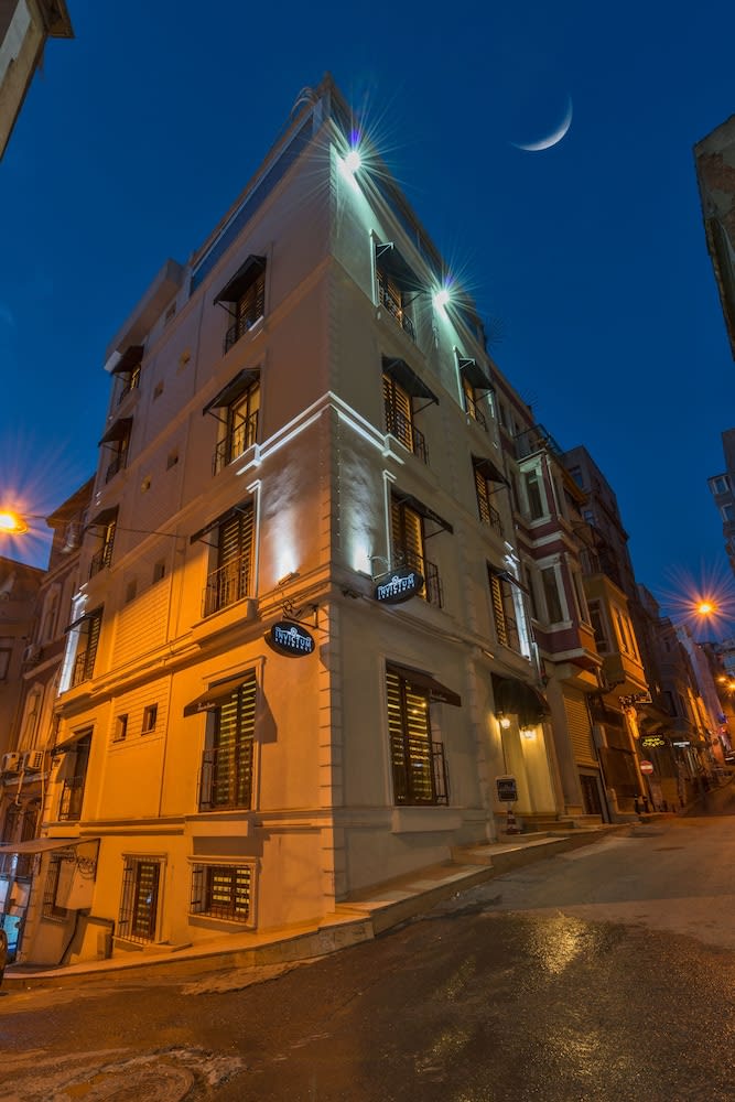 Invictum Residence 1