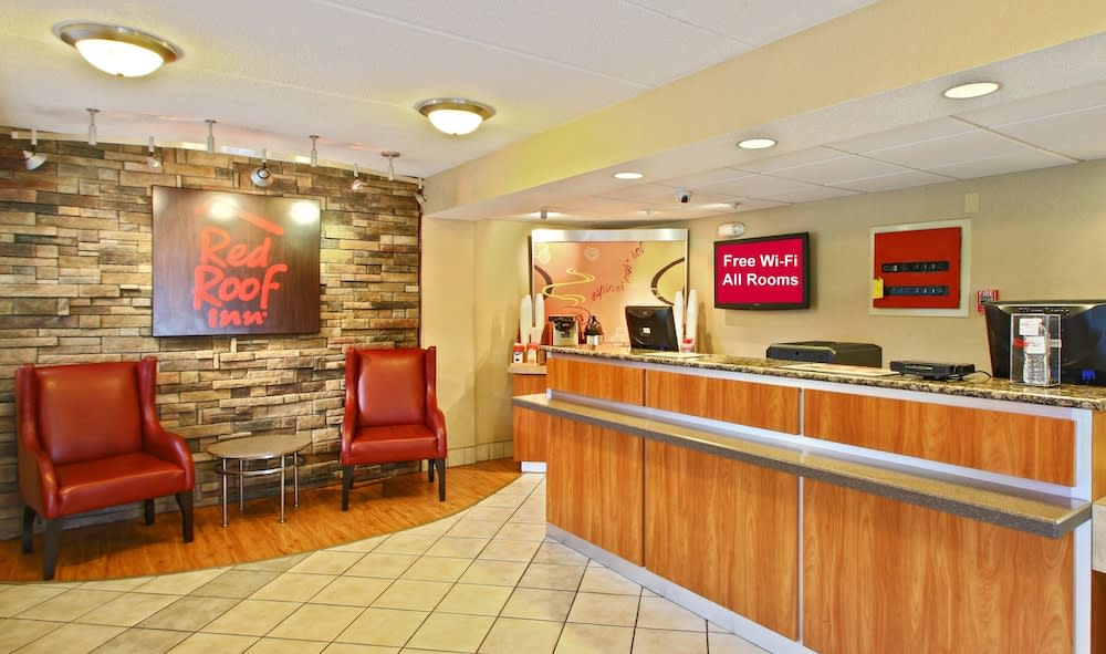 Red Roof Inn Greensboro Coliseum 2