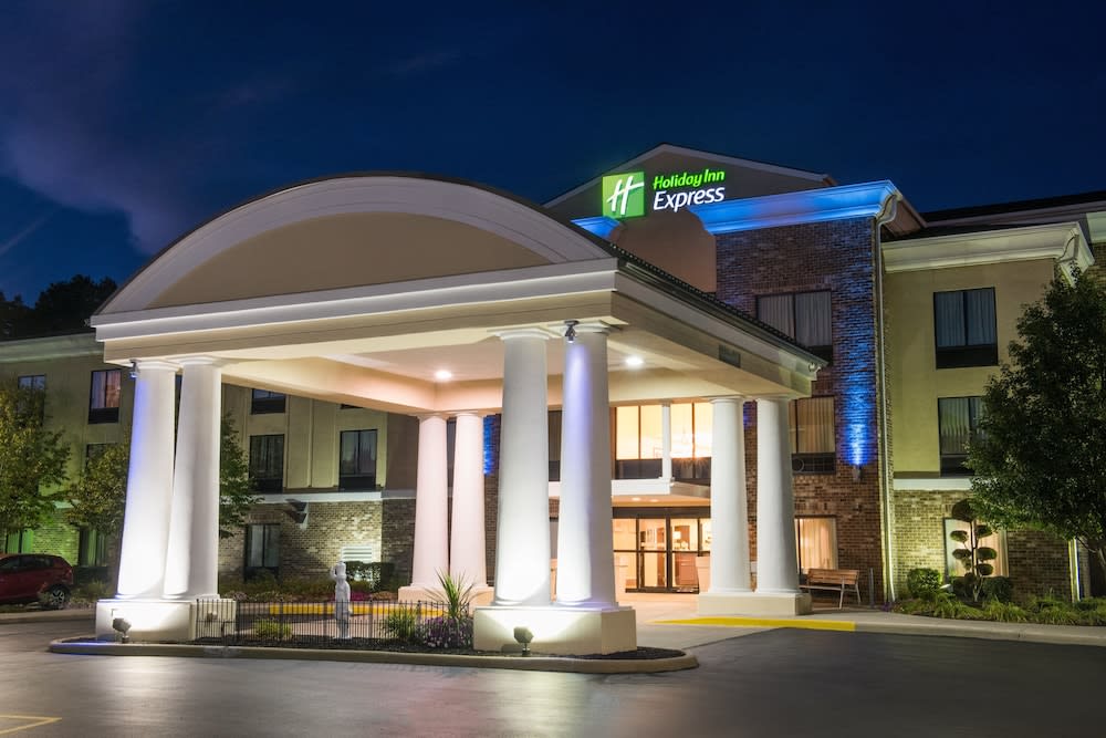 Holiday Inn Express & Suites SHARON-HERMITAGE by IHG 1
