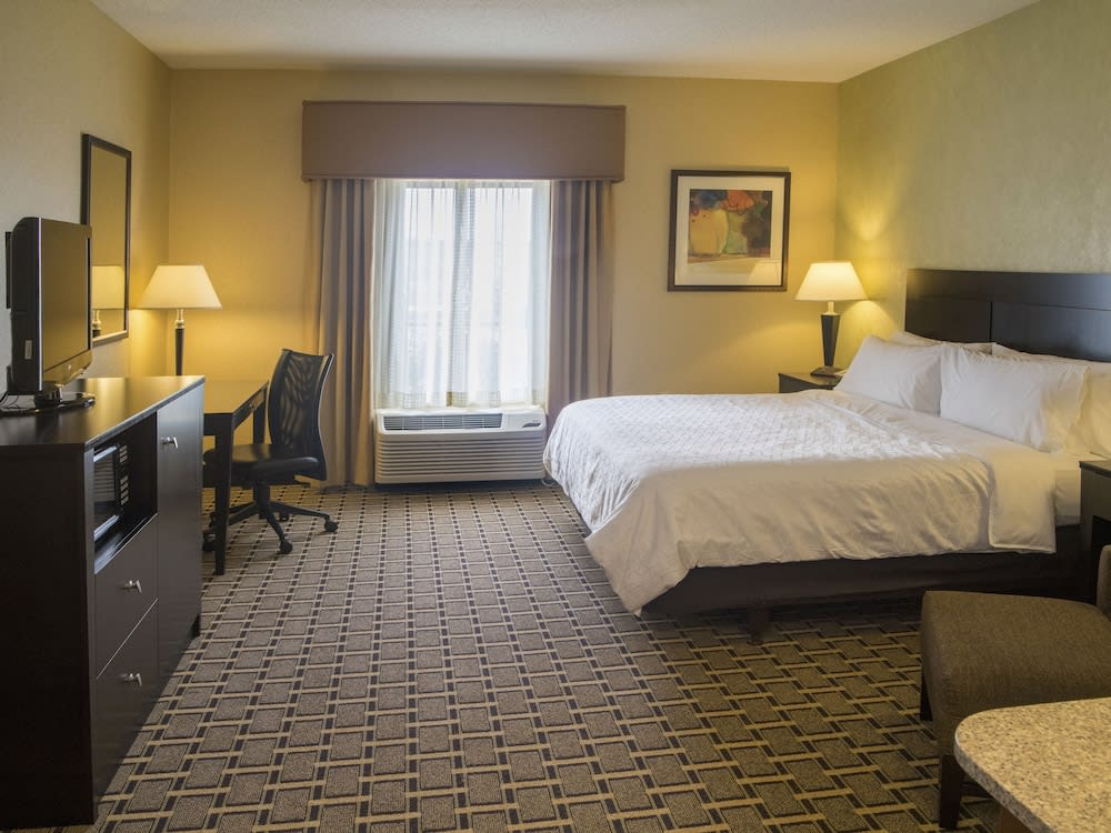 Holiday Inn Express & Suites Sharon-Hermitage, an IHG Hotel 4