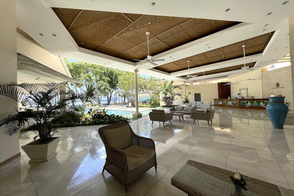 Hotel Tamarindo Diria Beach Resort 2