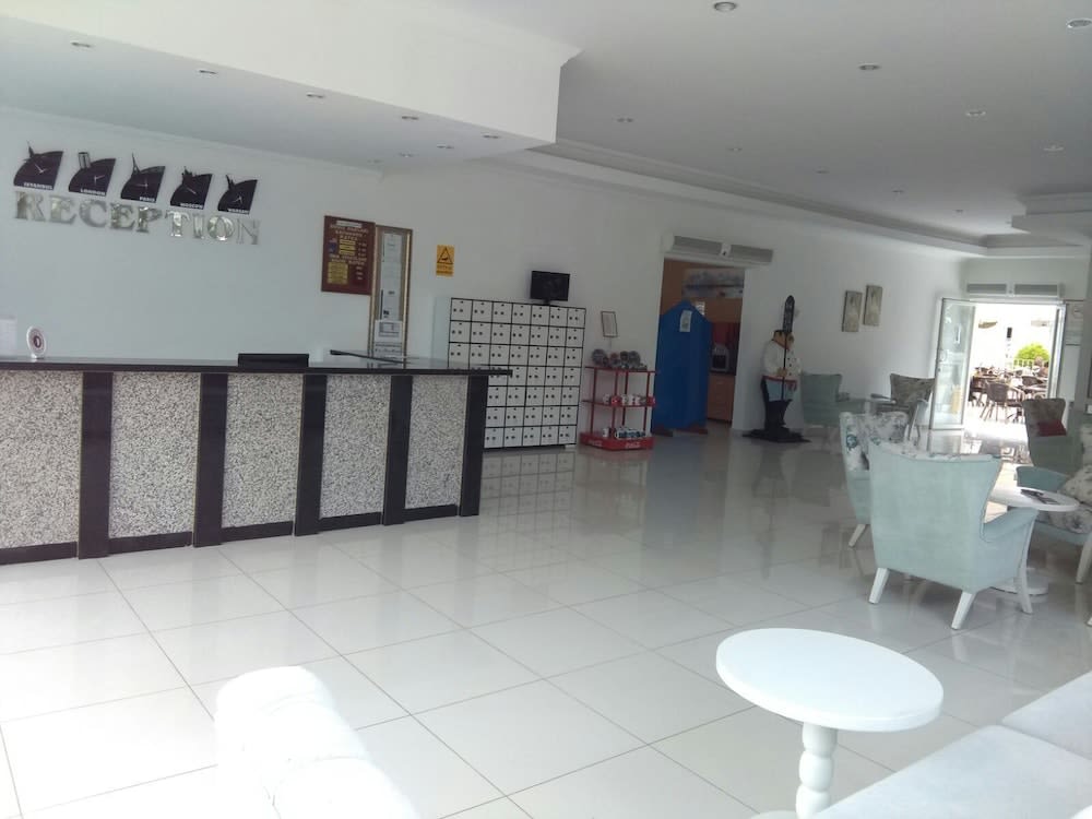 Karbel Beach Hotel 1