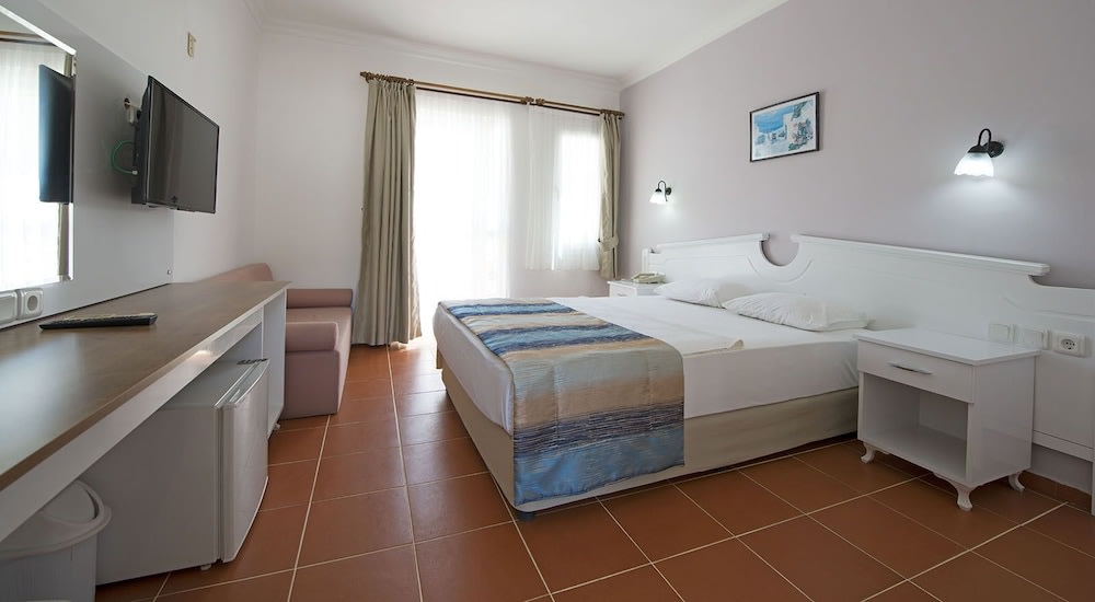 Karbel Beach Hotel 3