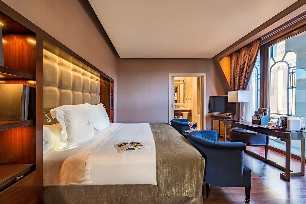 Hotel Casa Fuster G.L Monumento 1