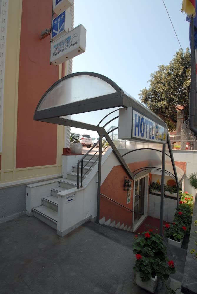 Hotel Baia Del Sorriso 2
