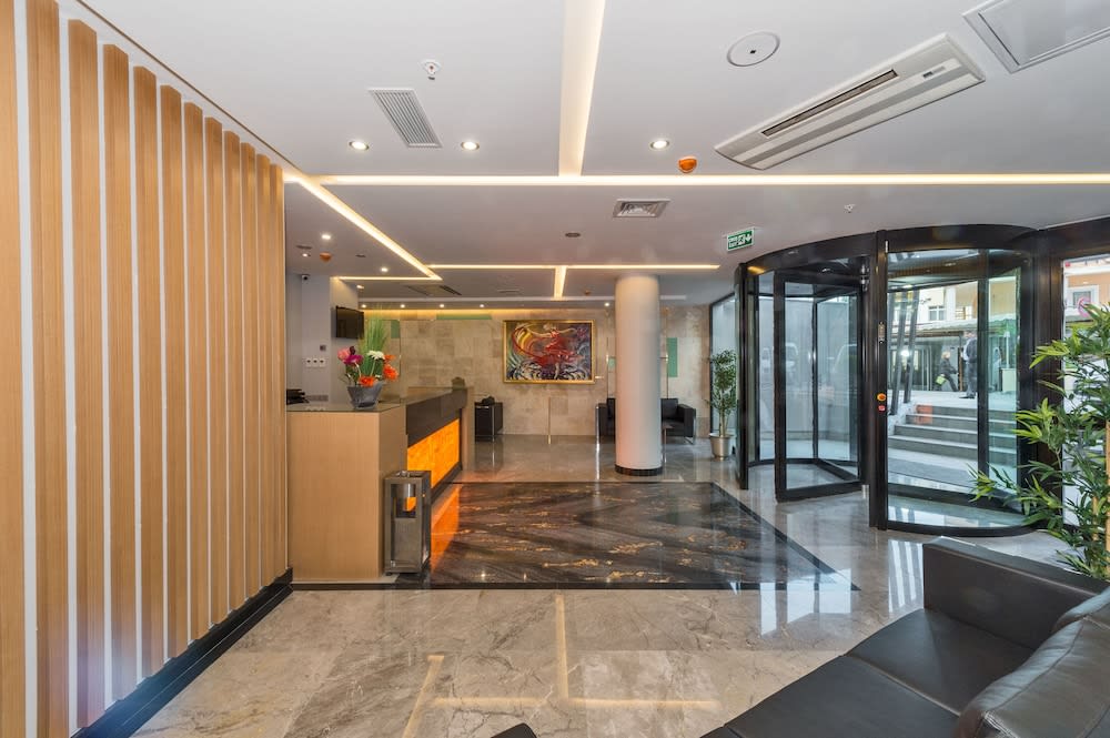 Hotel Boursier 1 & Spa 2