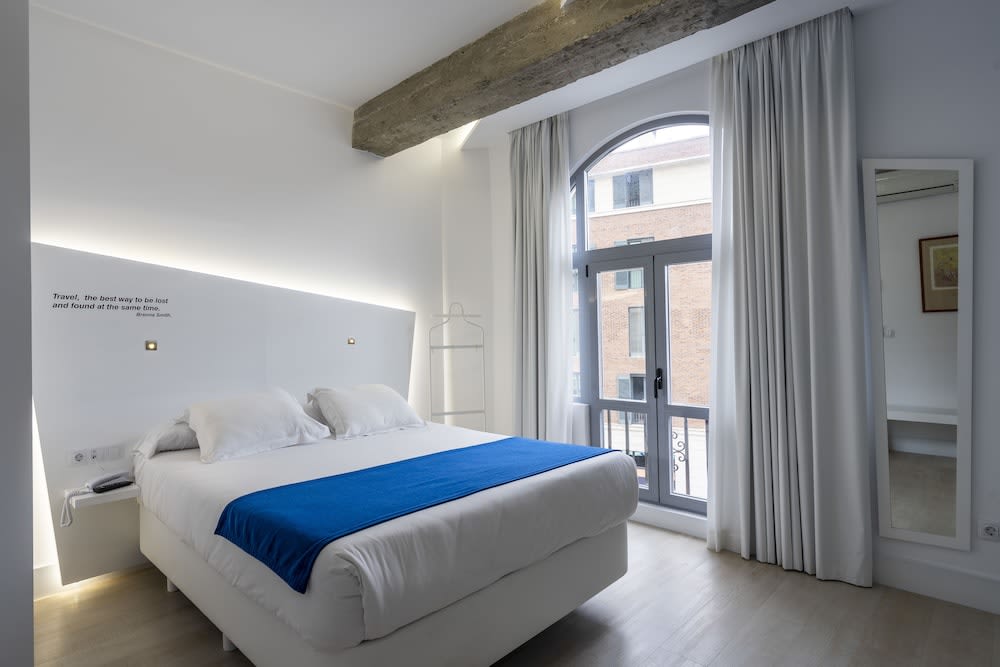 Atarazanas Málaga Boutique Hotel 1