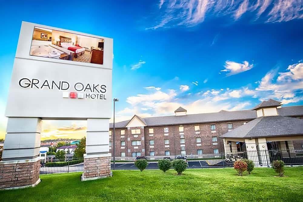 Grand Oaks Hotel 1