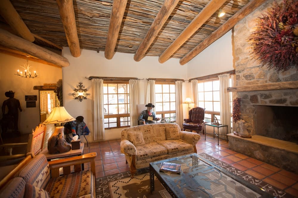 Tanque Verde Guest Ranch 2